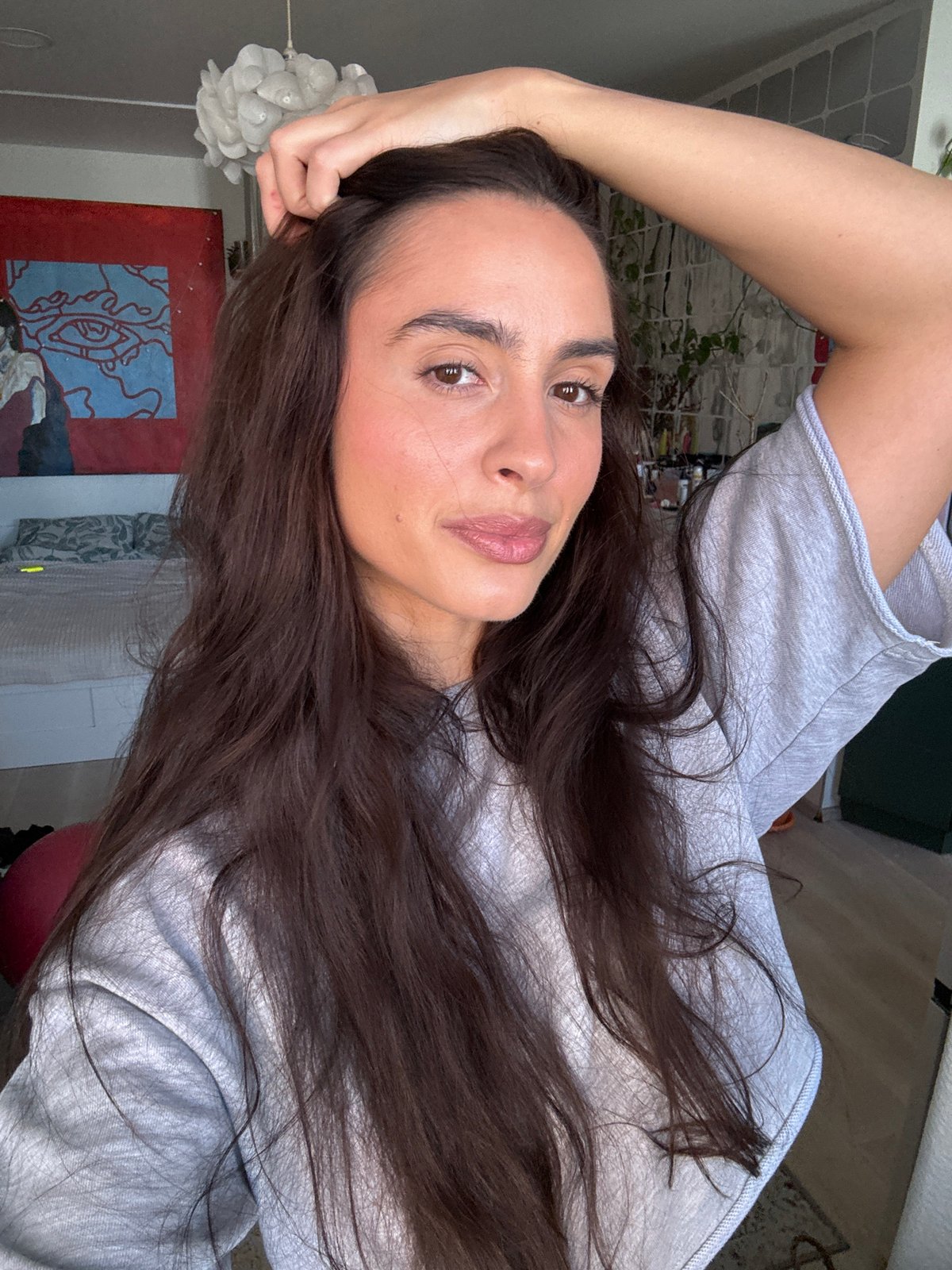Woman documents morning routine and breakfast preparation in Krasnoyarsk