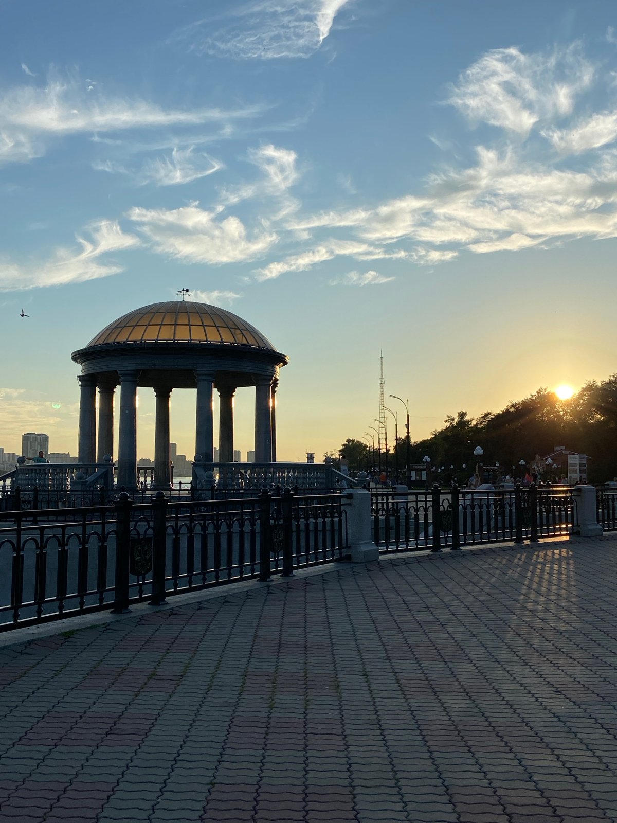 Blagoveshchensk waterfront at sunset, Amur River embankment