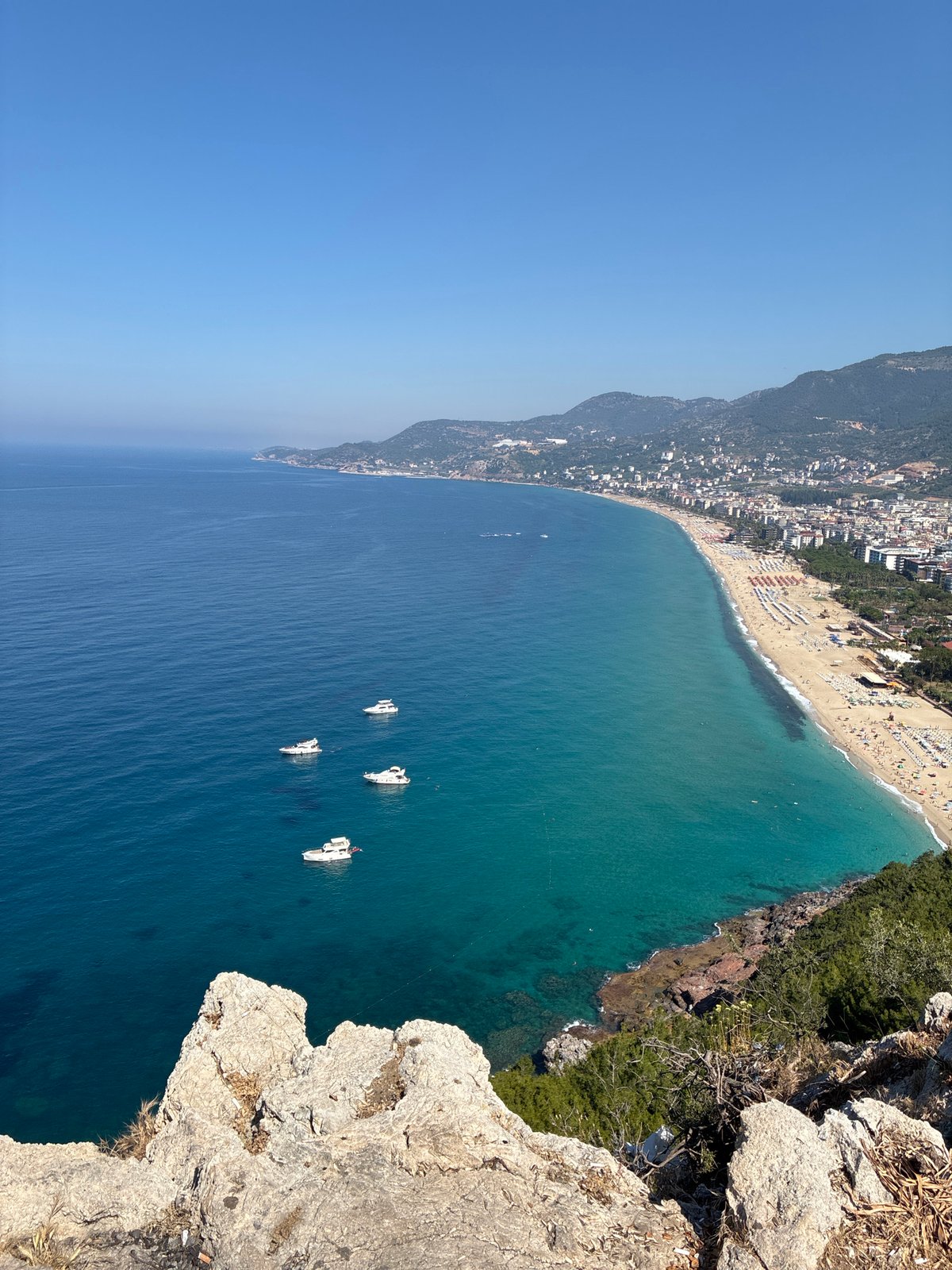 Morning photography session captures Alanya's coastal scenery and wildlife