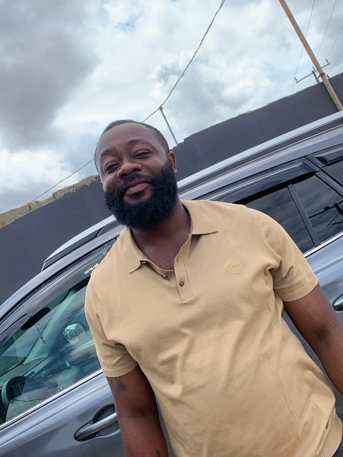 Casual hangout in Ikorodu, indoors and out