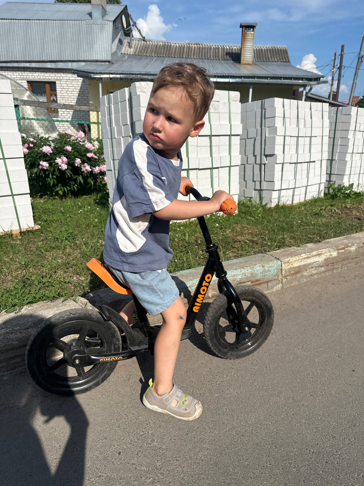 Suburban family afternoon in Nizhny Novgorod neighborhood