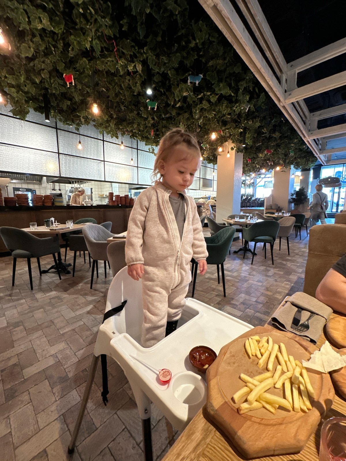 Family breakfast documented at Georgian restaurant in Izhevsk