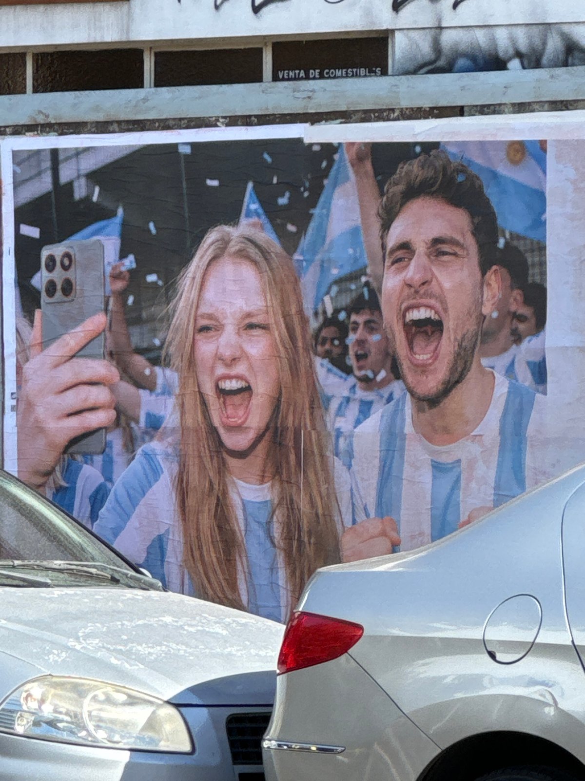 Witness documents everyday Buenos Aires street life scenes