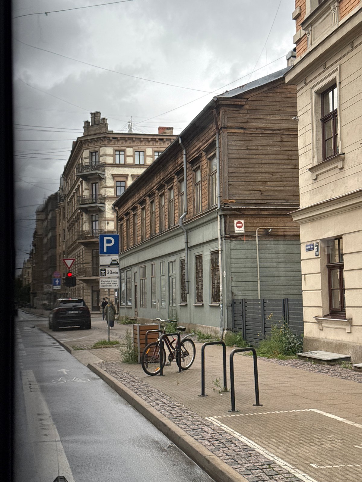 Rainy Riga streets and a gym session on a July morning