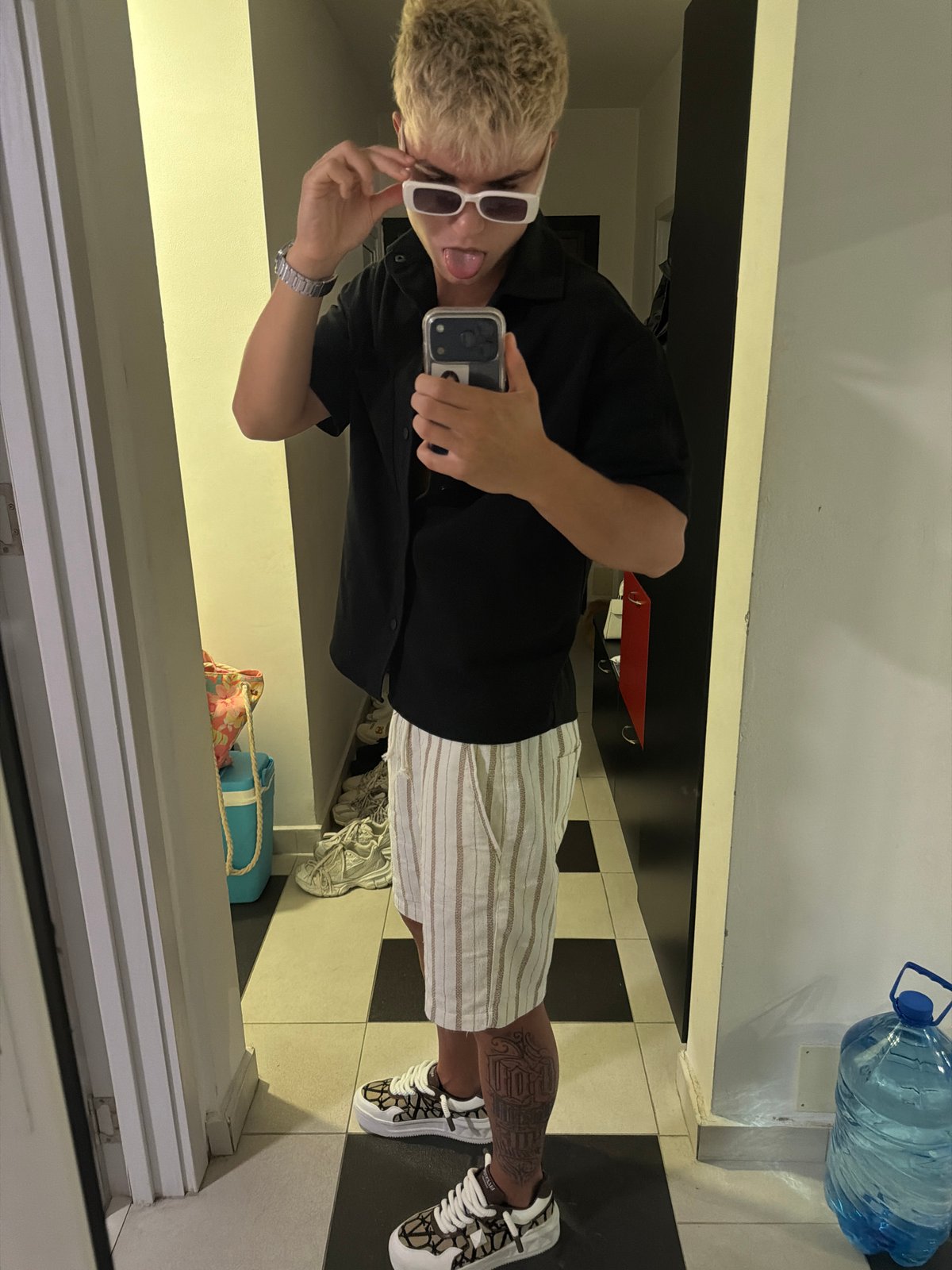 Mirror selfies, tattoo close-ups, and Real Madrid memorabilia