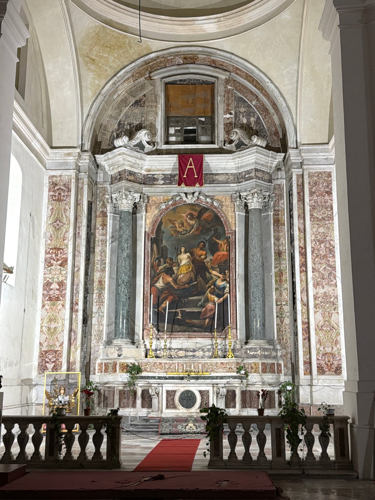 Evening documentation of Catania's religious sites and street scenes