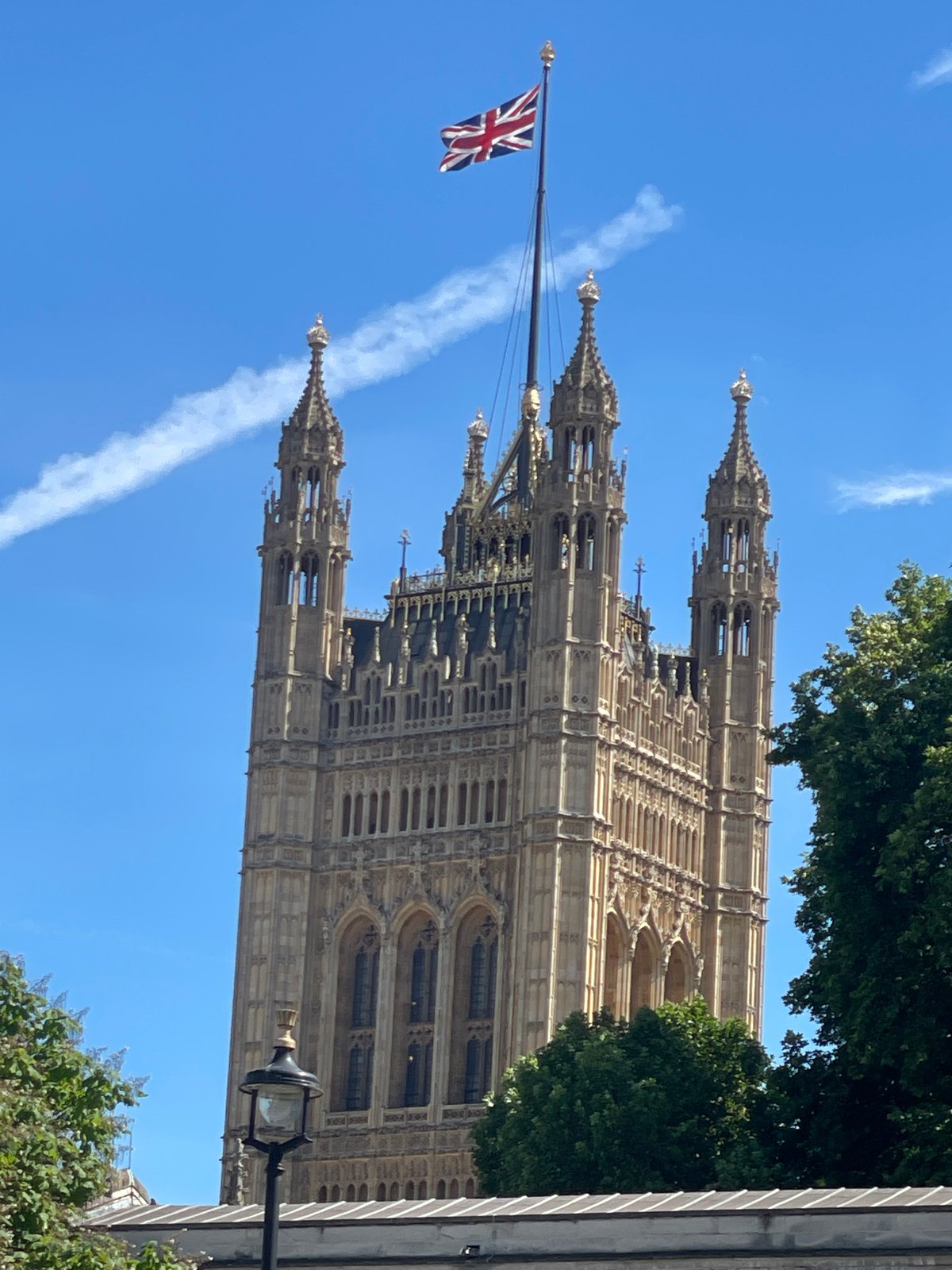 Sunny afternoon around Westminster and the Palace of Westminster