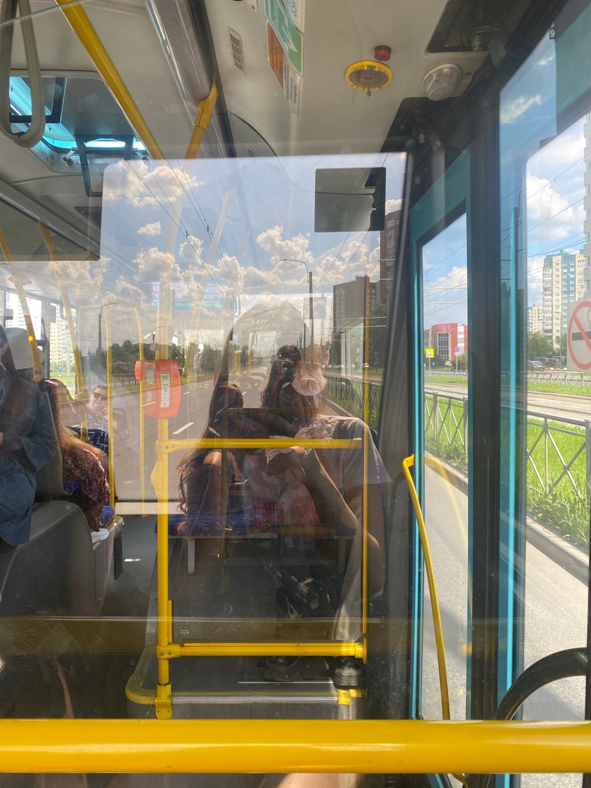 Midday transit journey through Saint Petersburg streets documented