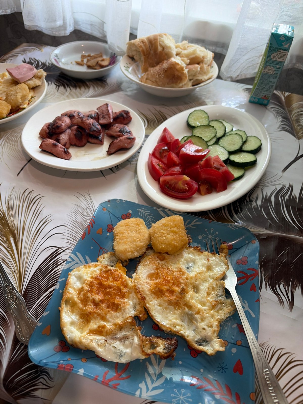 Lazy morning at home in Tambov with a dog and breakfast