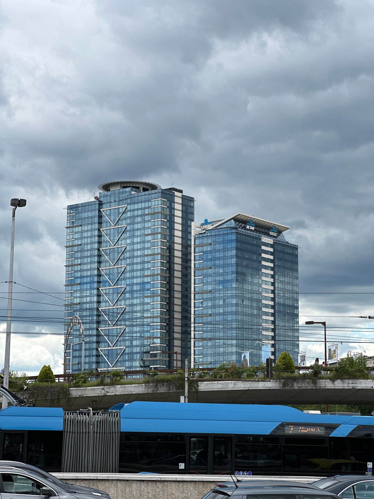 Sofia architectural tour captured in 13-minute walking documentation