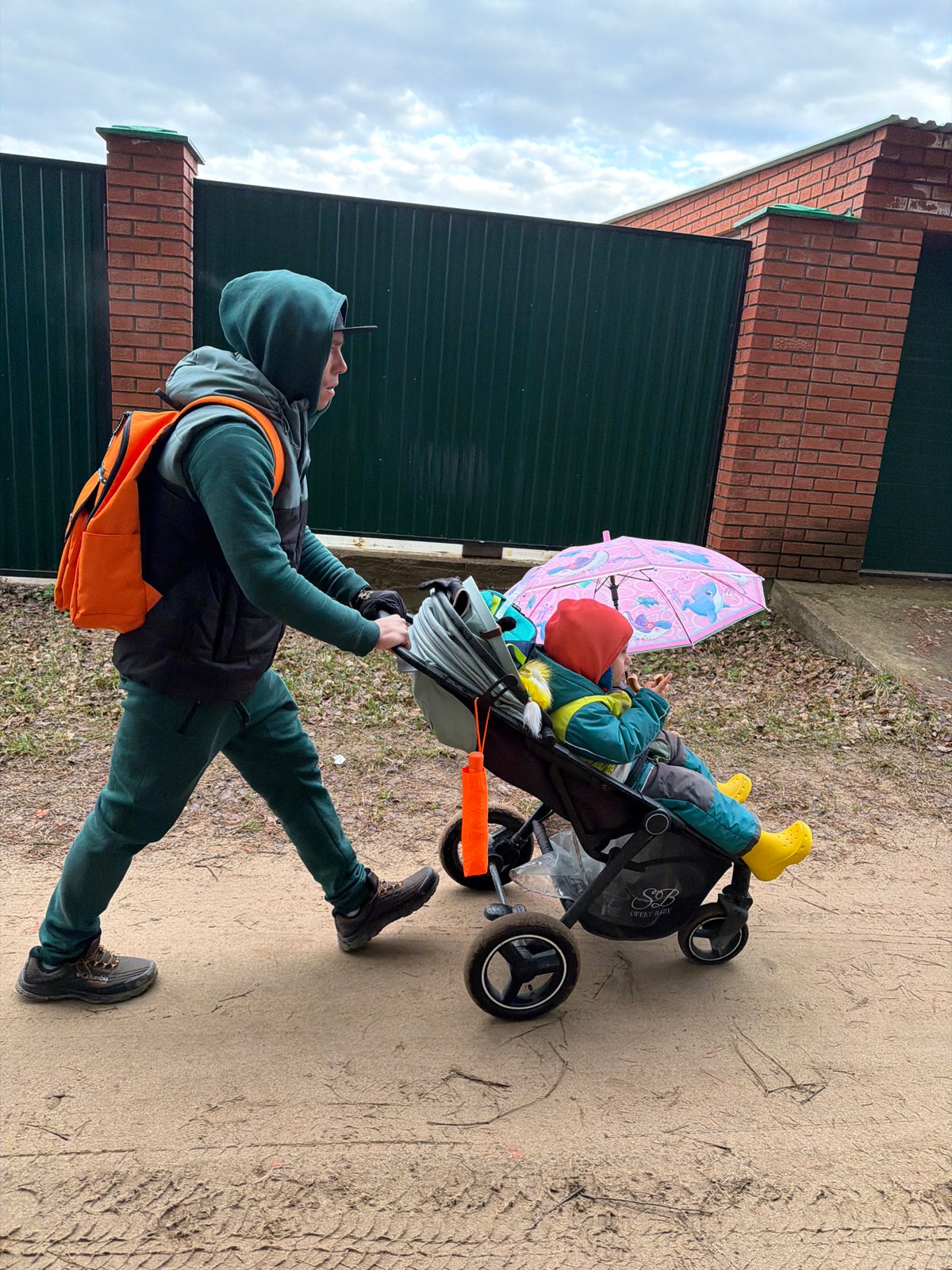 Family outing documented in early morning hours in Chaikovsky