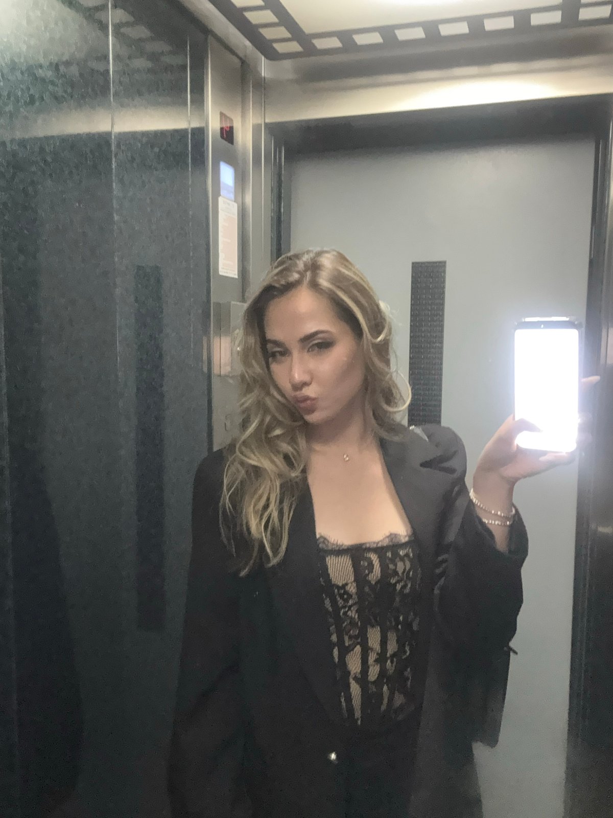 Woman takes elevator selfies, study materials spotted in Blagoevgrad