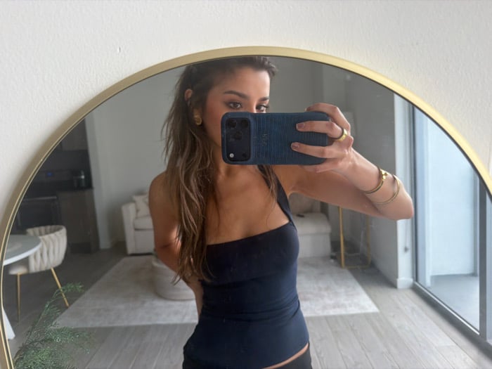 Miami resident documents evening routine: shopping, selfies, park visit