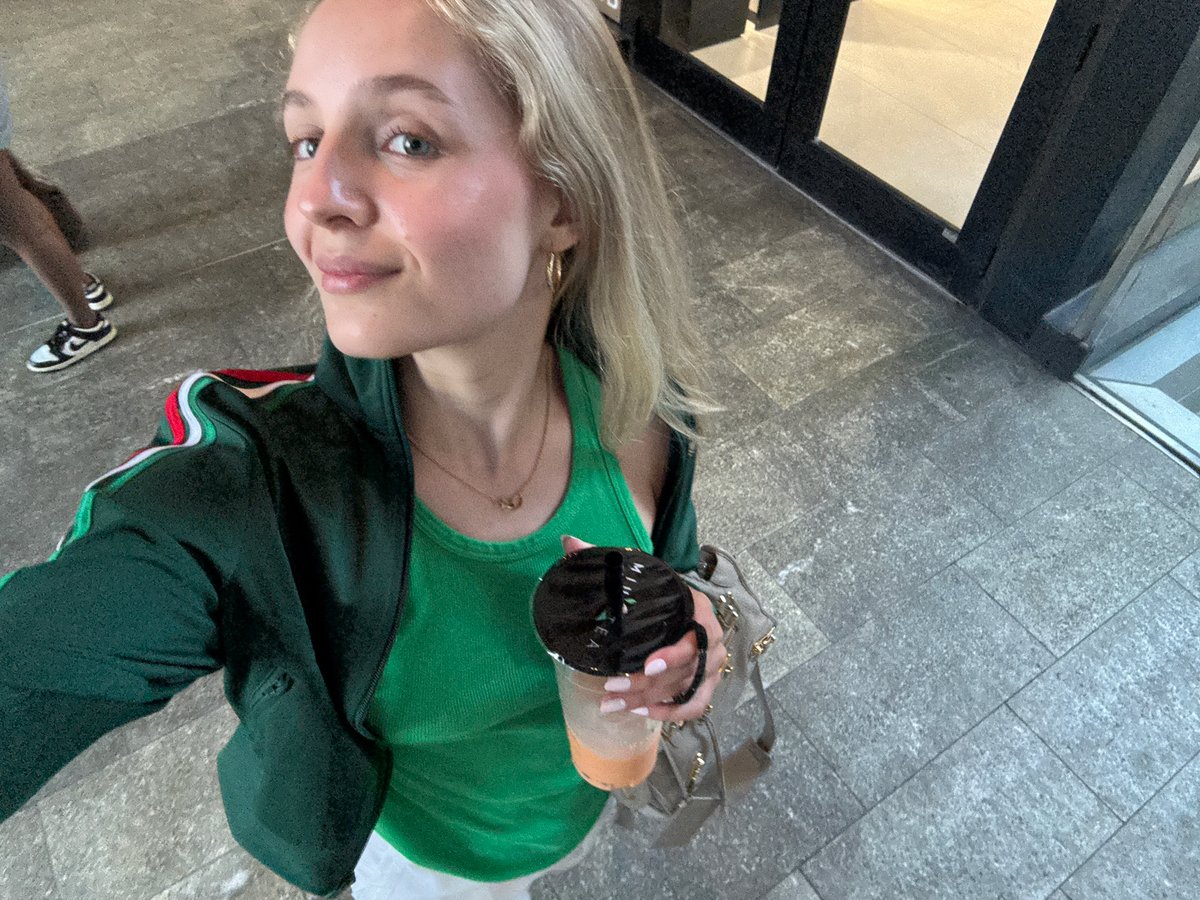 Evening retail browse and street selfie in Miami