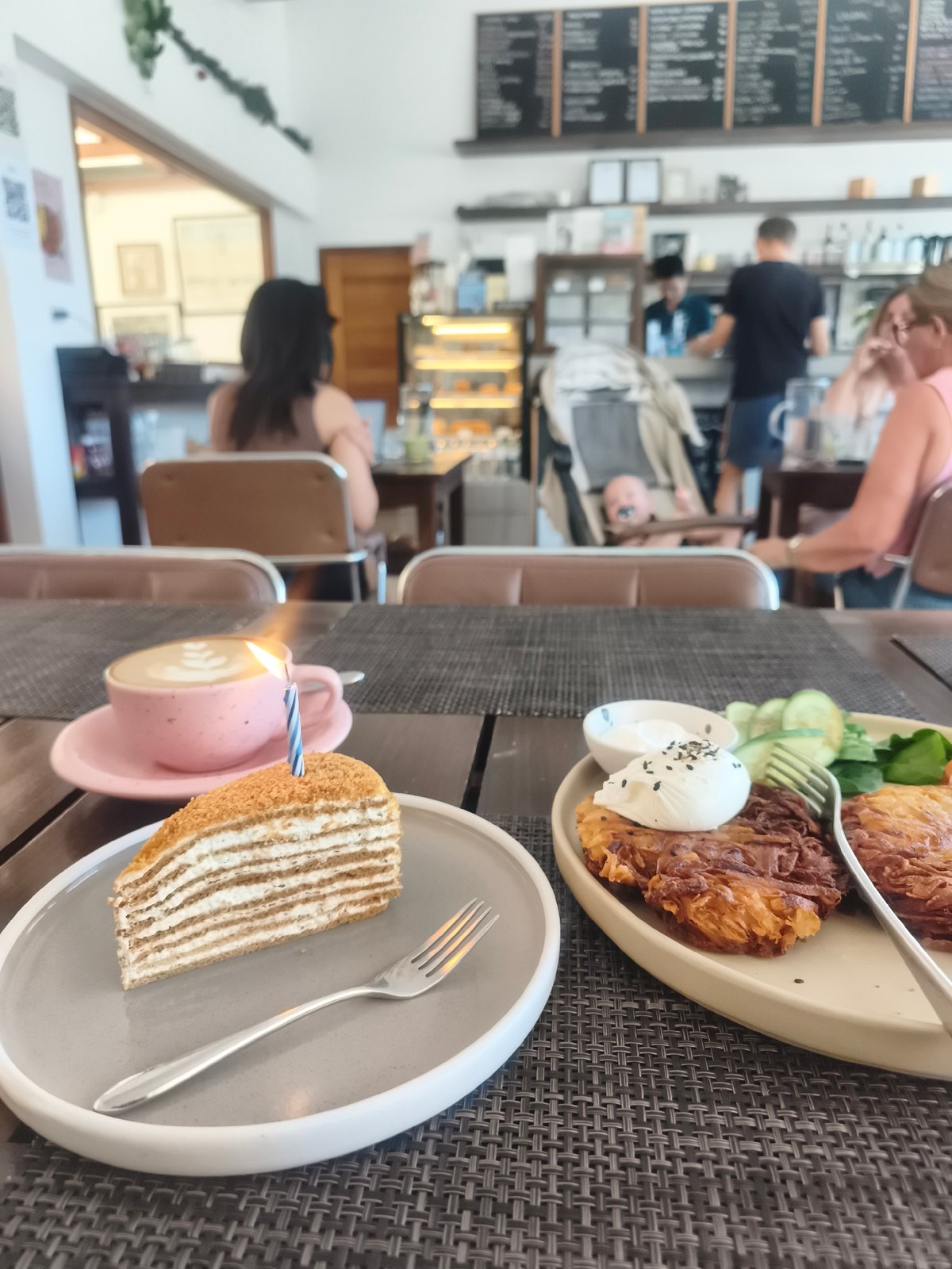 Birthday cake and lattes at a Ko Samui café morning