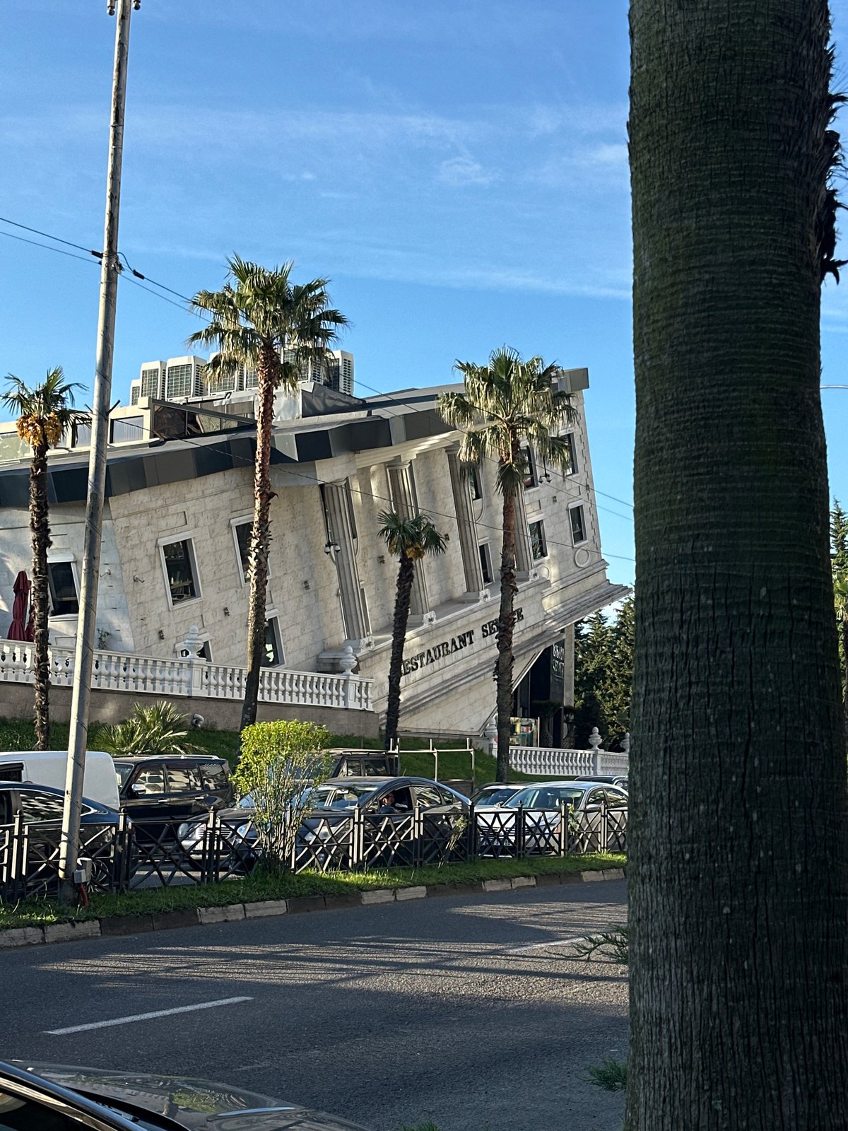 Tourist captures Batumi's diverse architecture in 14-minute walking tour