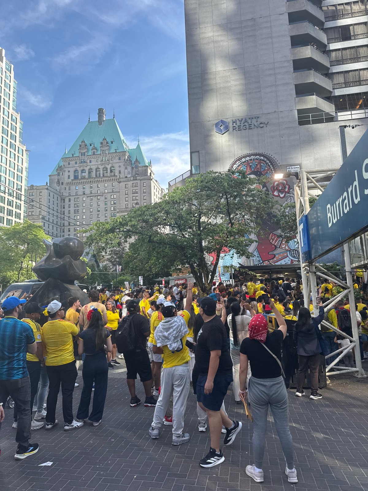 Colombian gathering fills downtown Vancouver streets with flags and yellow