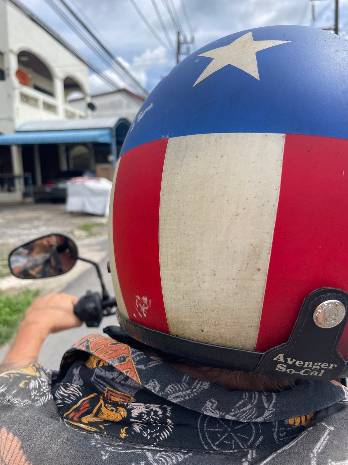 Texas-themed motorcyclist spotted on Thai street morning