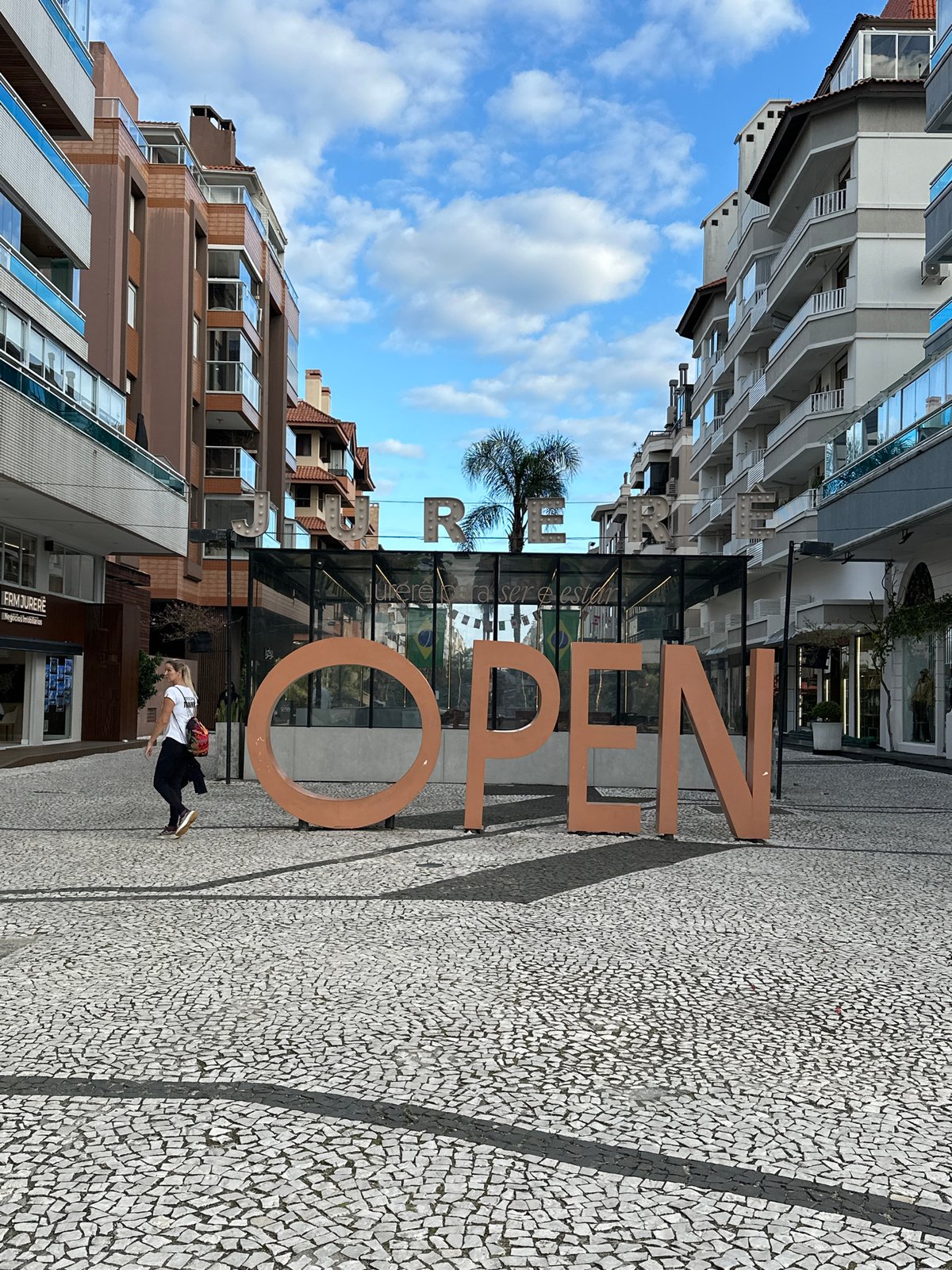 Evening street life documented in Florianópolis tourist district