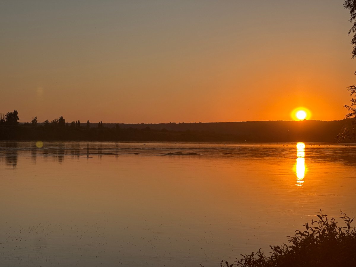 Golden sunset over a Moldovan river, Grushka