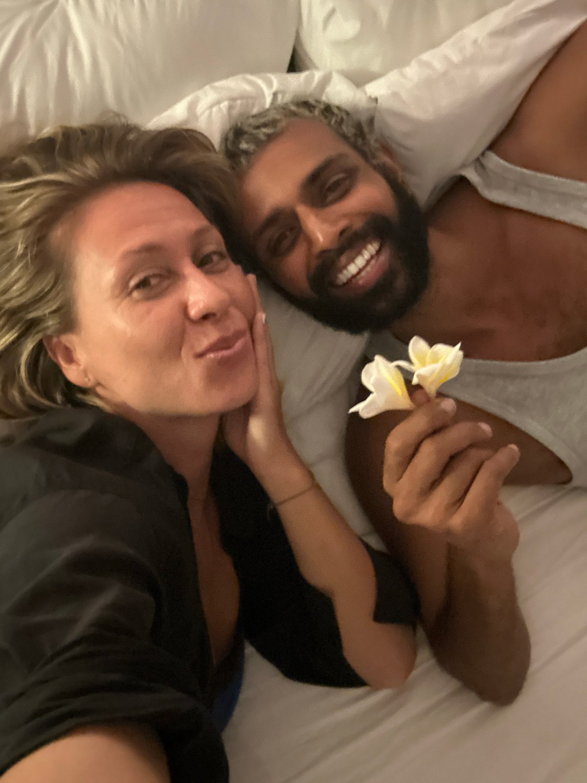 Birthday night at a Manggis resort: room, field, and dinner