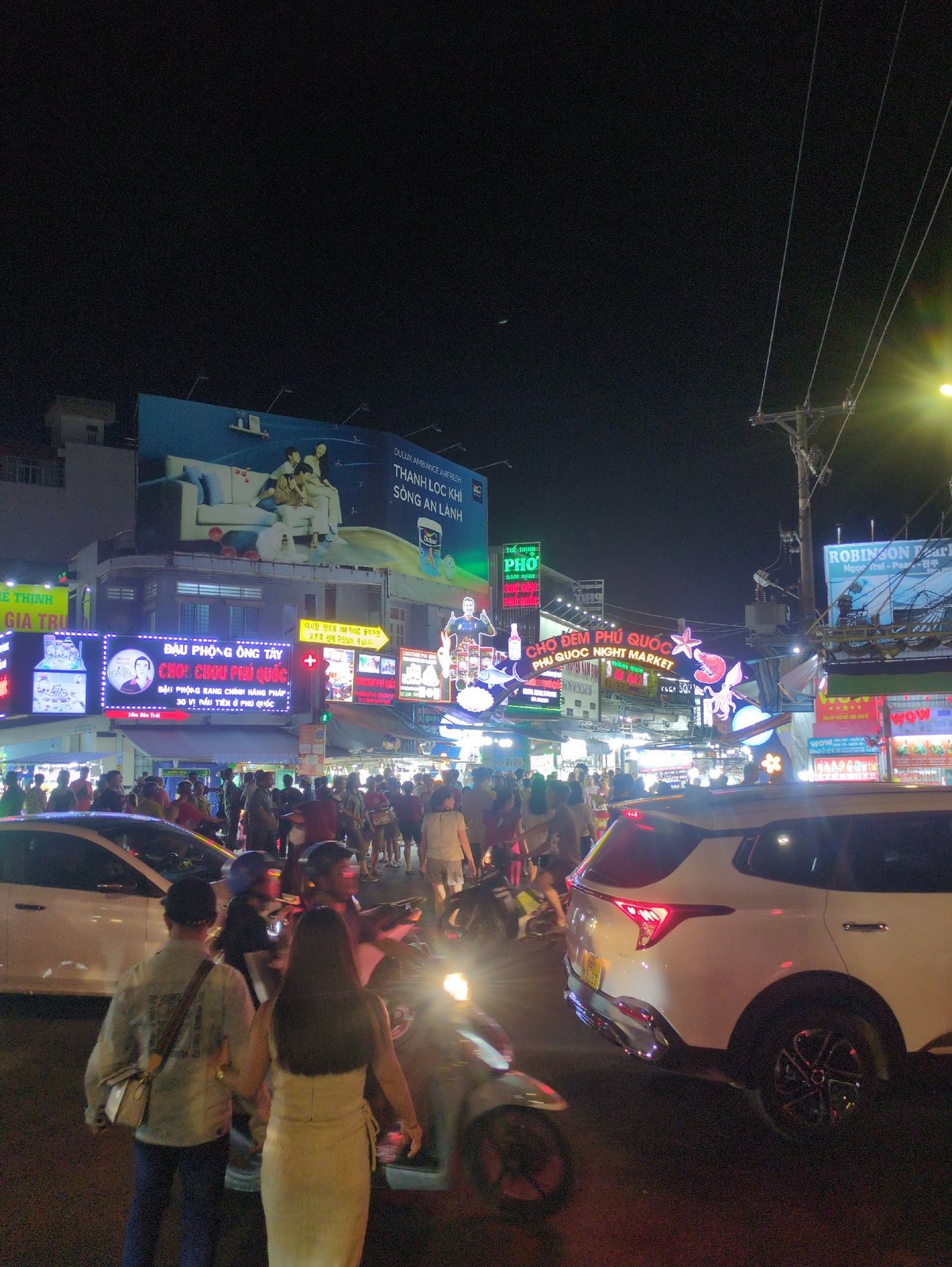 Evening market scenes documented in Phú Quốc, Vietnam