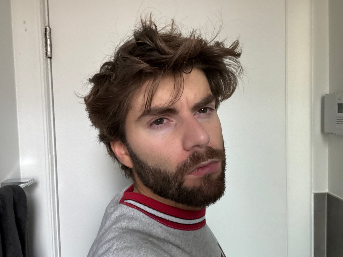 Montreal resident shares weekend selfies and social media moments