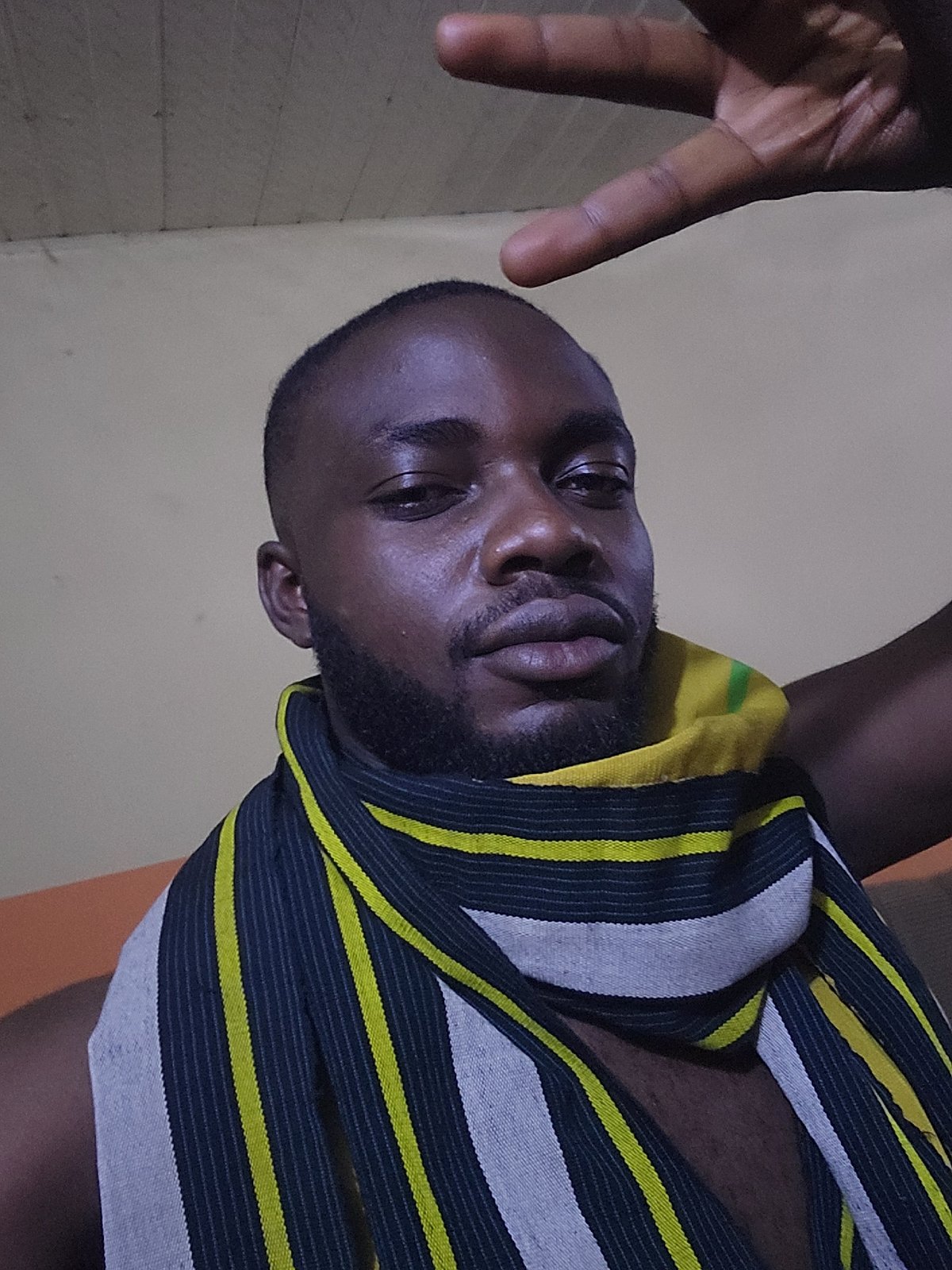 Man takes series of selfies in Jos, Nigeria