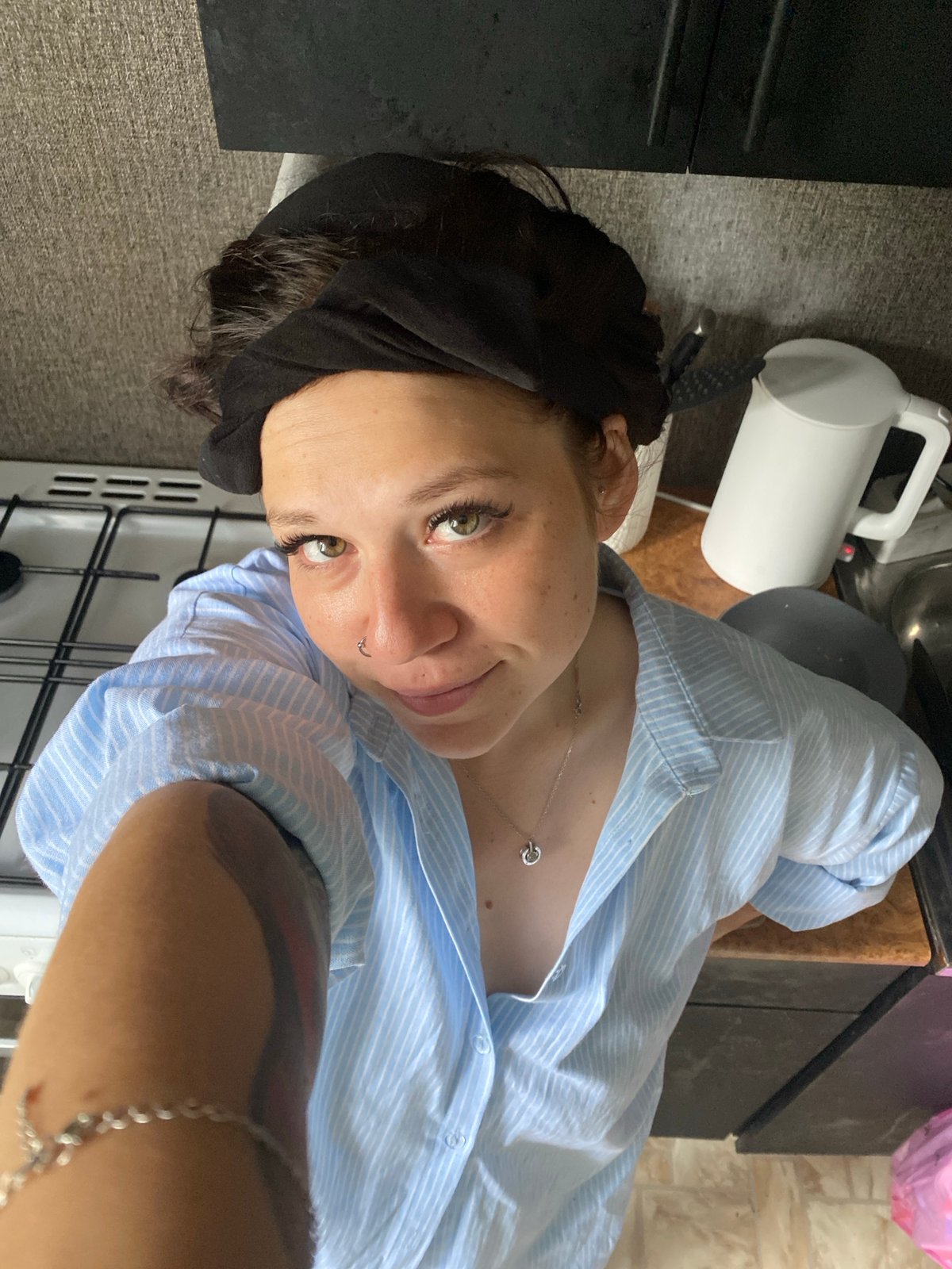 Rainy morning indoors in Chaikovsky, cats and selfies