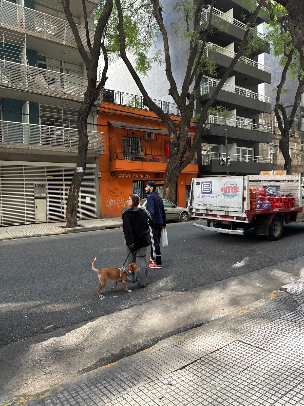 Routine street activity documented across Buenos Aires neighborhood