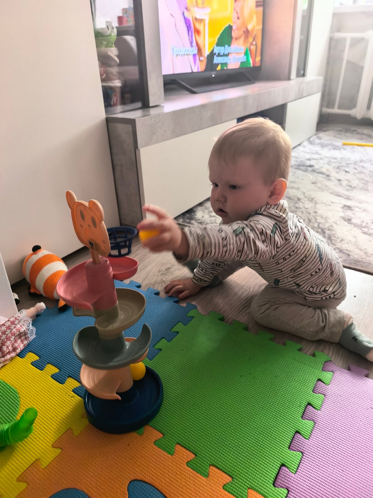 Mother and toddler enjoy playtime in Sterlitamak home