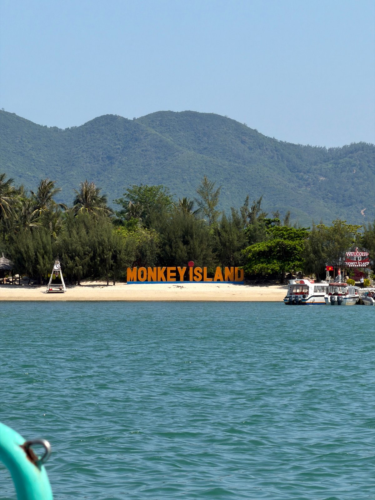 Sunny coastal views near Monkey Island, Ninh Ích