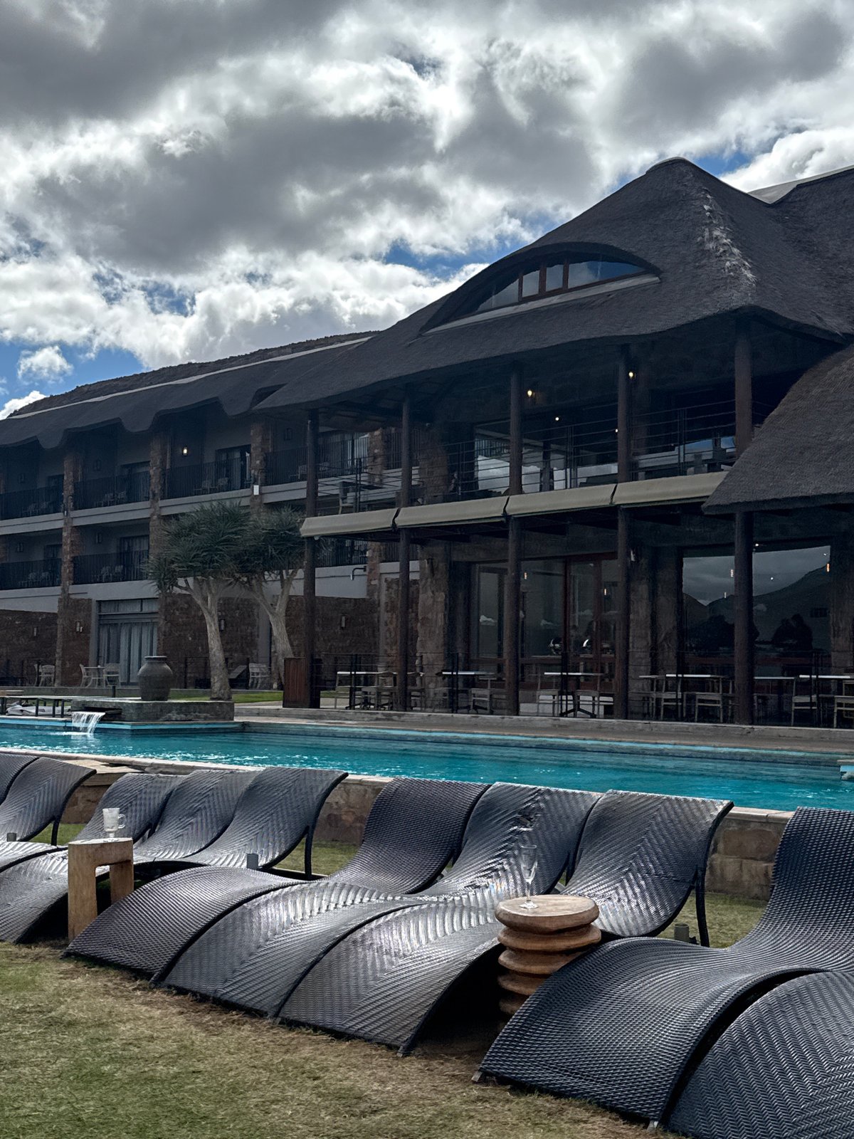 Tourist captures scenes at equestrian resort in South Africa