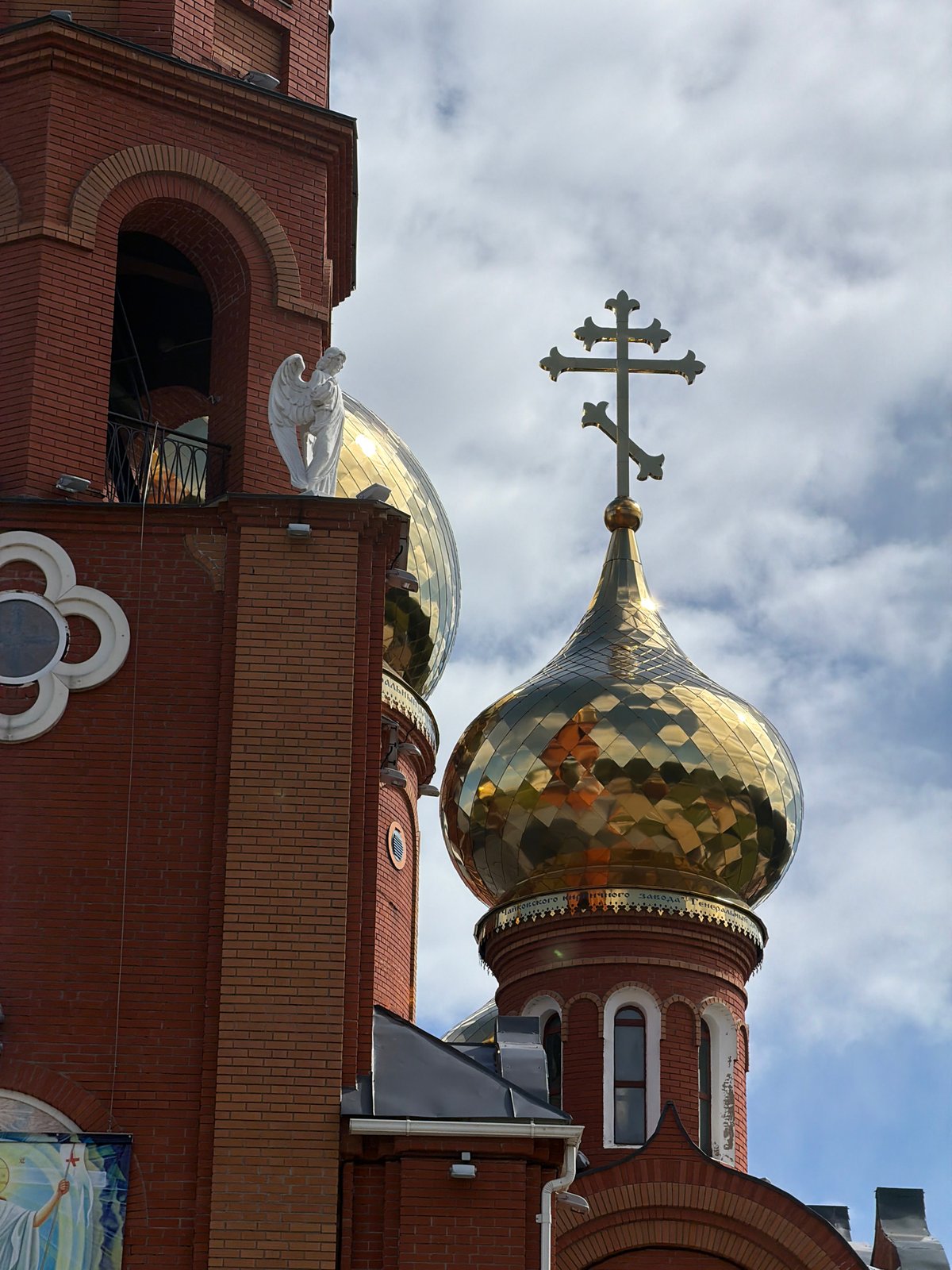Morning life documented across Chaikovsky, Russia residential areas