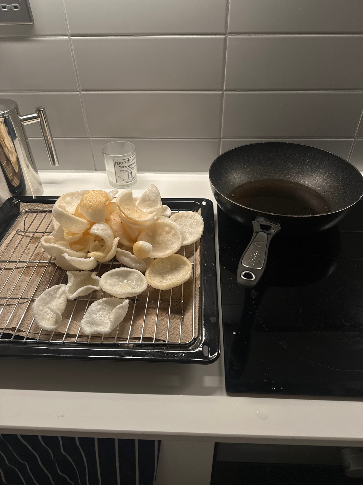 London resident documents evening cooking routine and home life