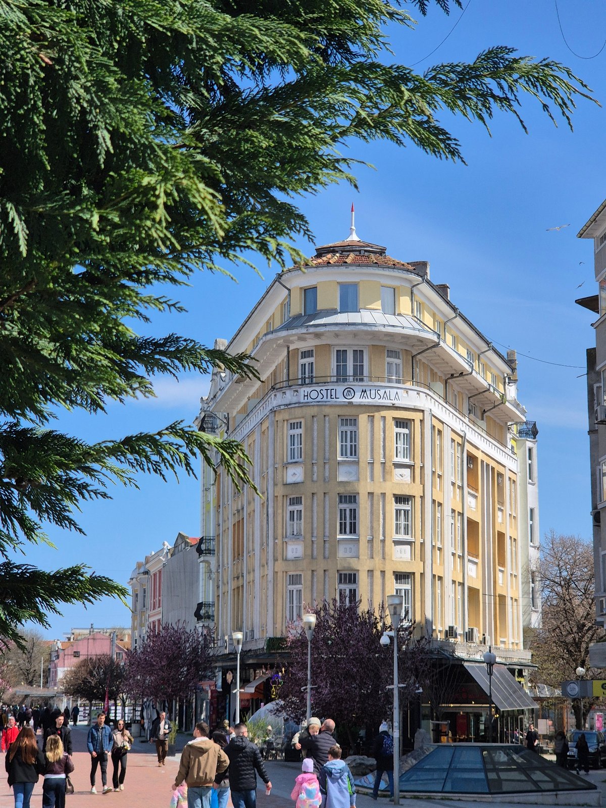 Morning snapshots capture daily life across Varna, Bulgaria