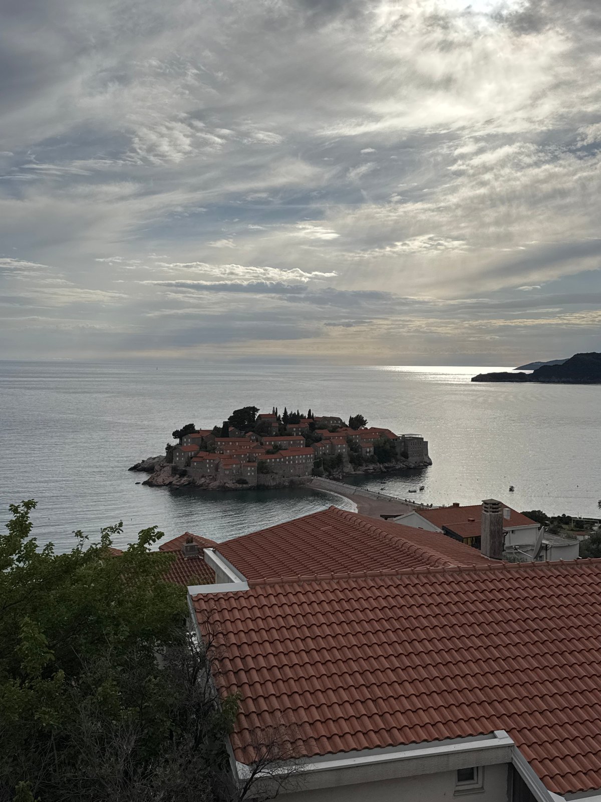 Tourist captures scenic views of Sveti Stefan island village