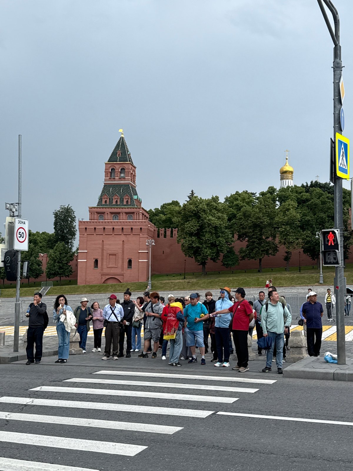 Red Square tourism selfies with St. Basil's Cathedral backdrop
