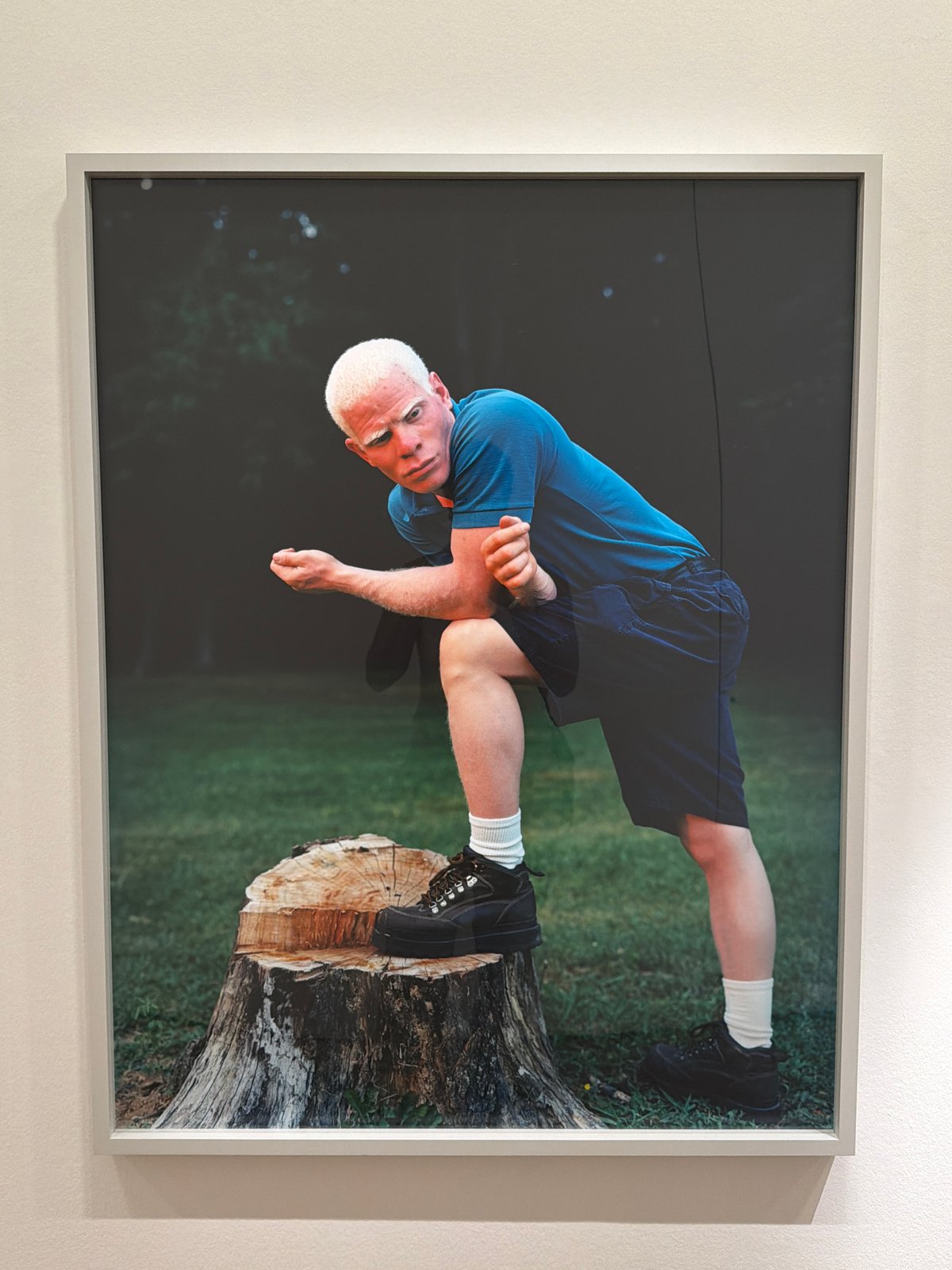 Gallery exhibition featuring portraits documented in Paris afternoon
