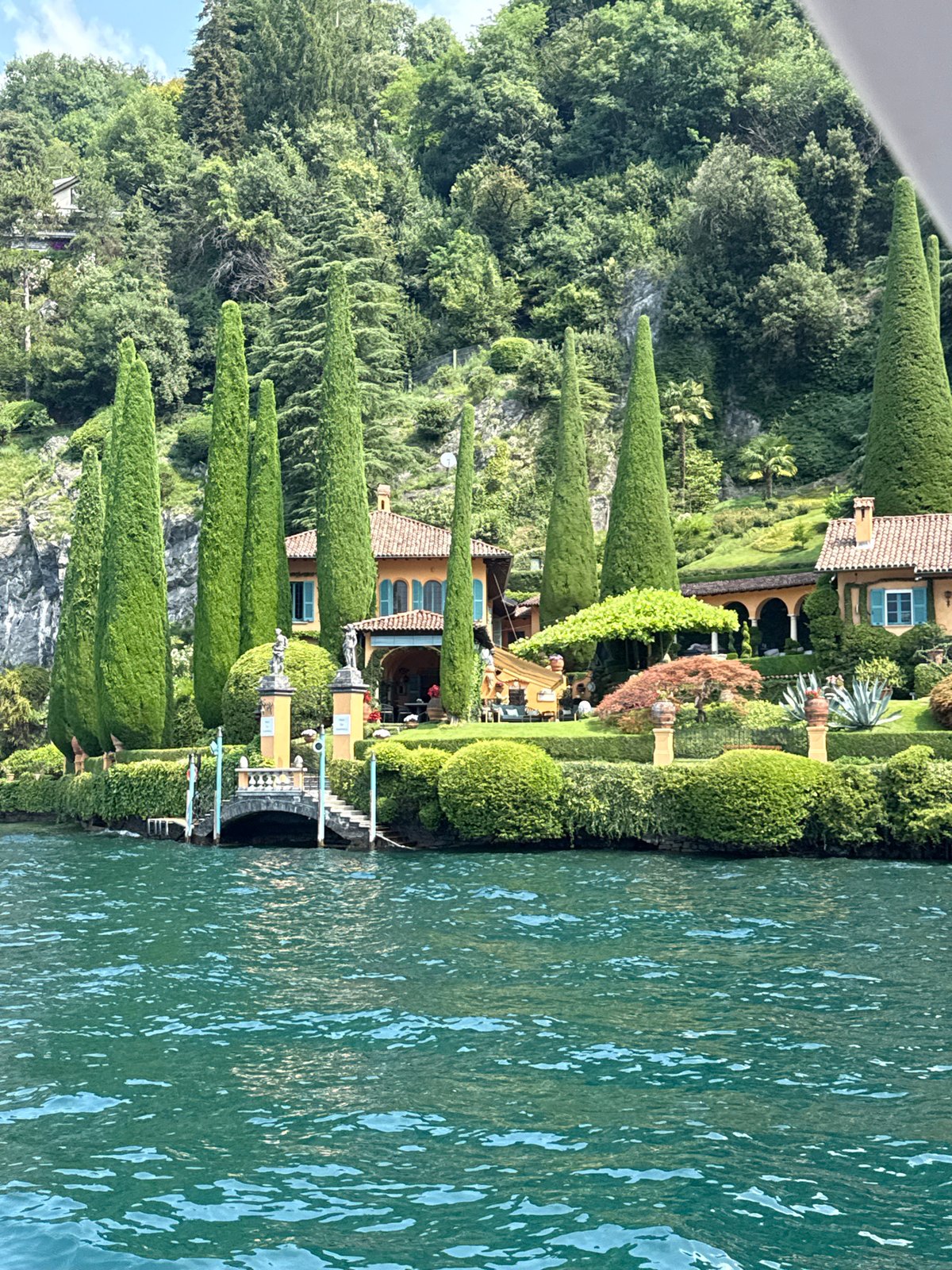 Lake Como villa tour by boat, Tremezzina shoreline