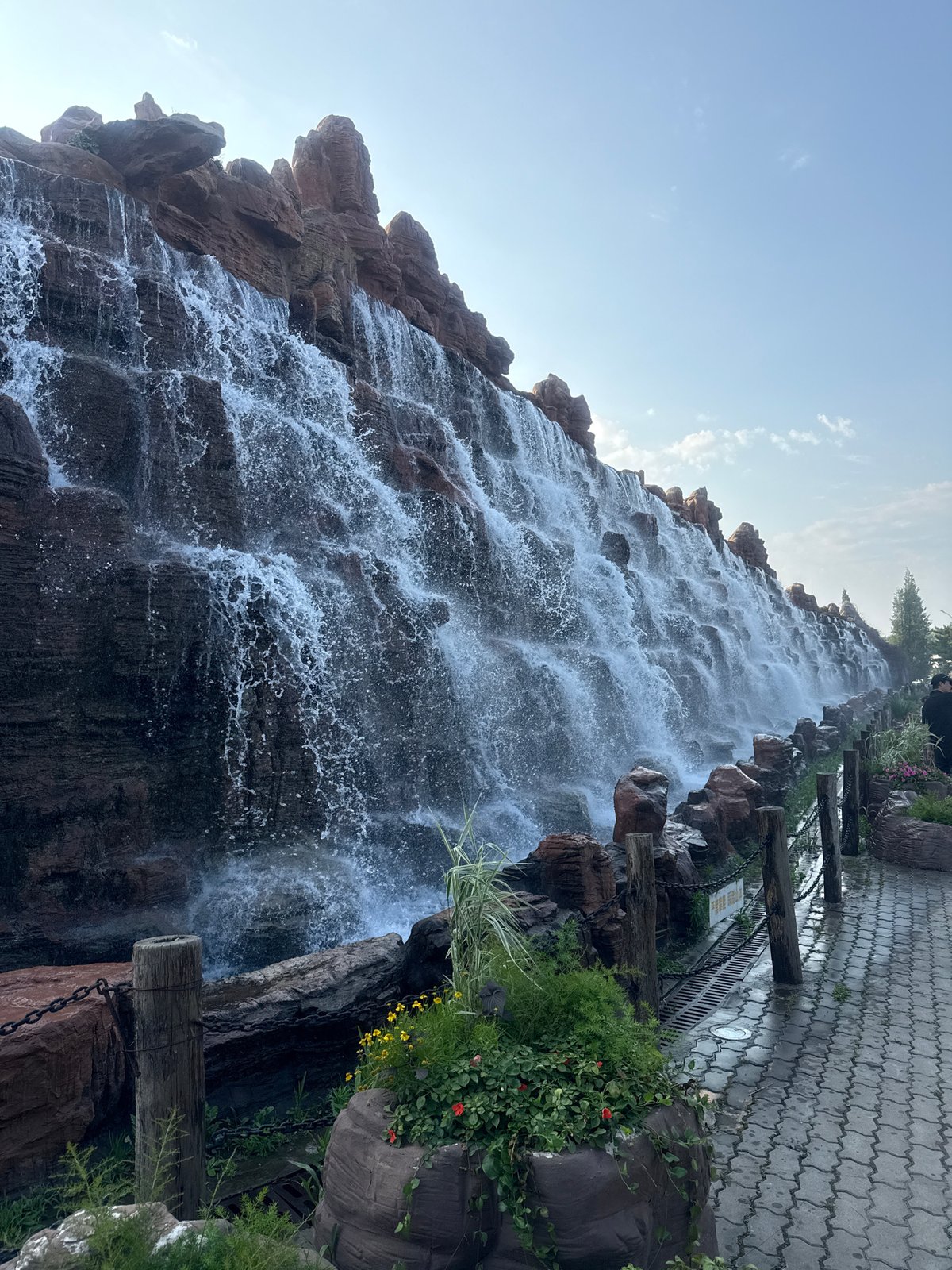 Inside Qinhuangdao's quirky Shi Tang Interstellar Park on a summer morning