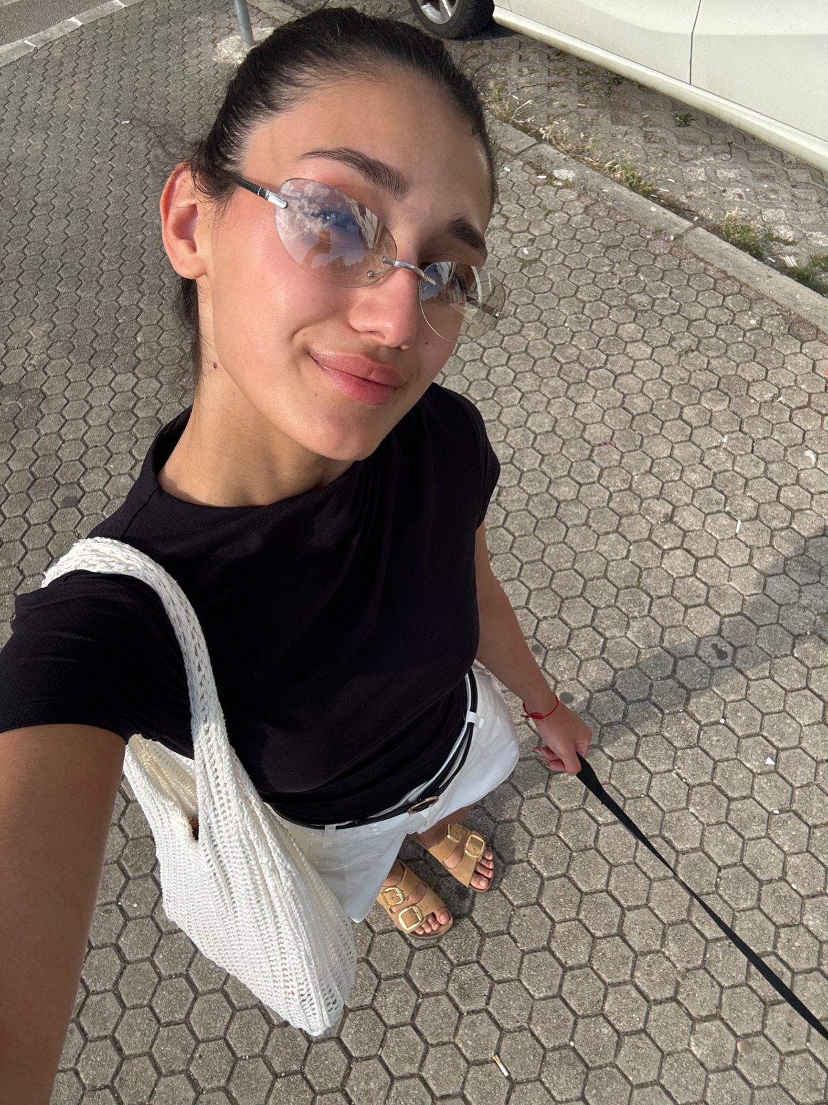 Woman documented walking through Šušanj streets, Montenegro