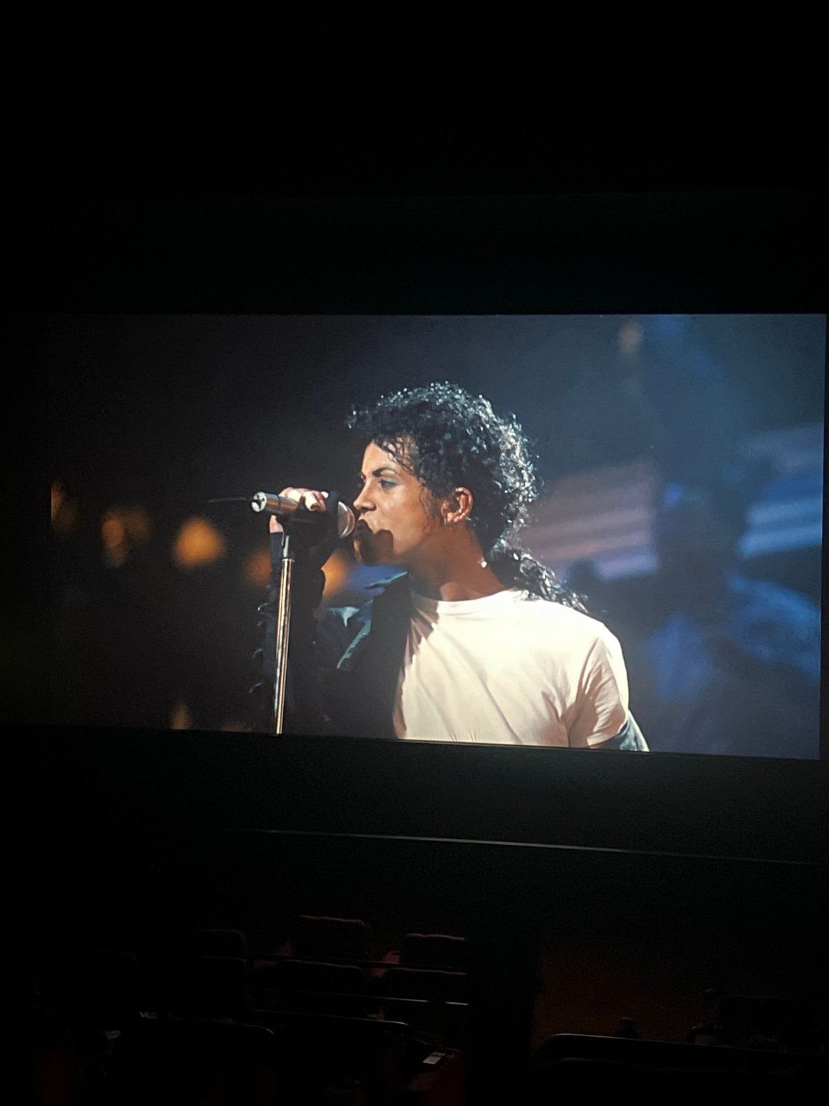Michael Jackson performance screened in Sofia theater