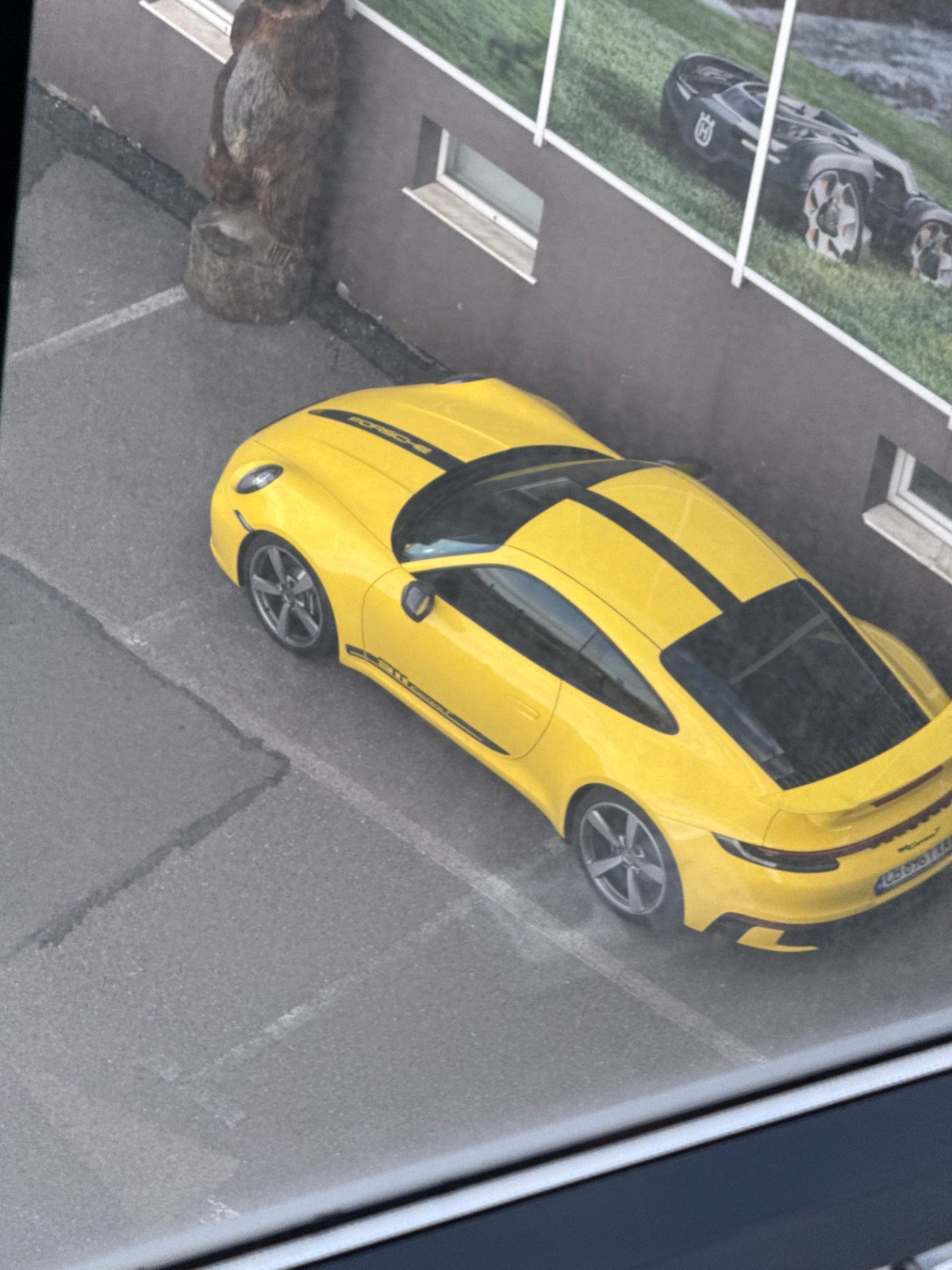 Luxury Cars Spotted in Sofia Traffic During Afternoon Rush