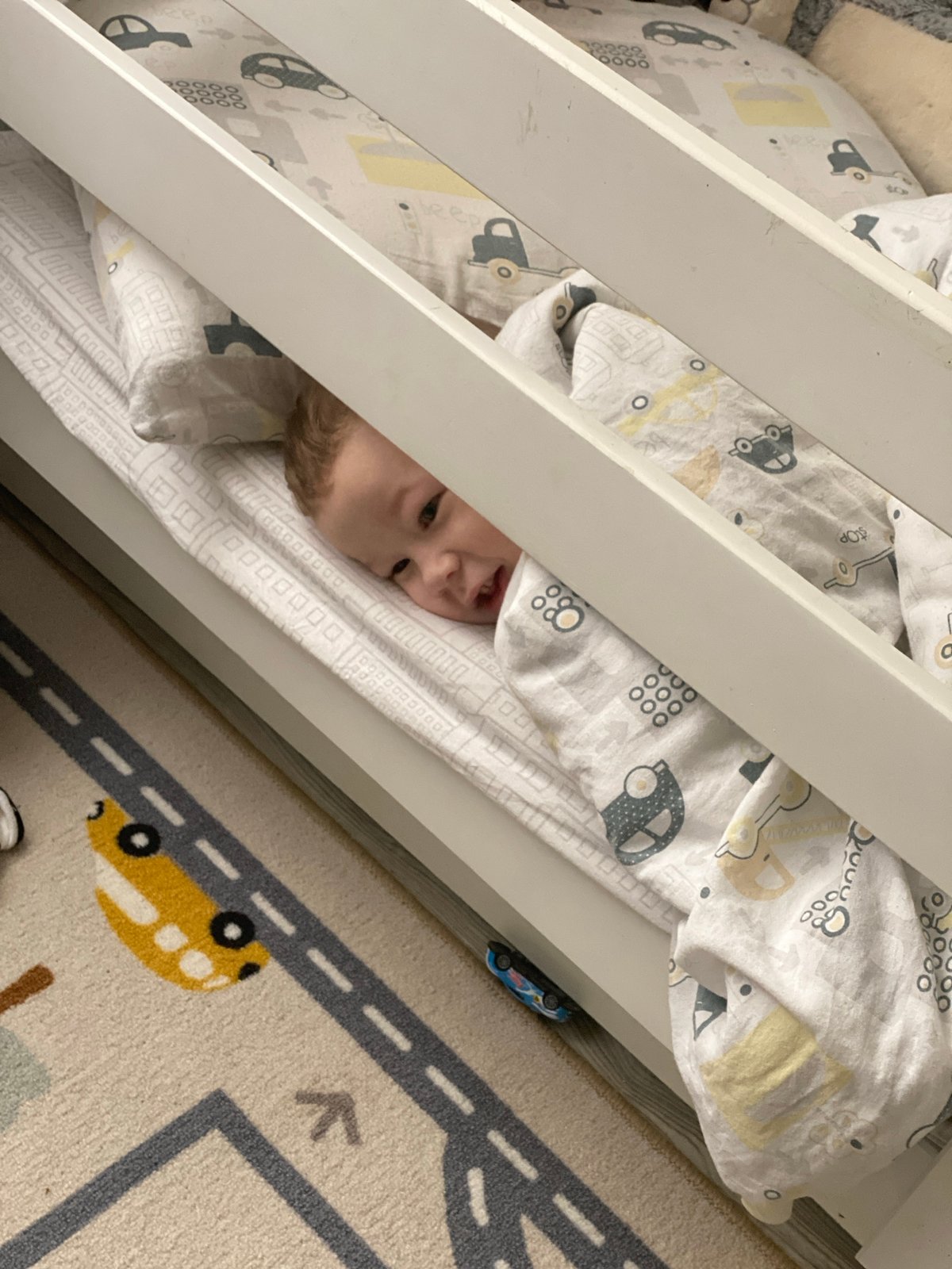 Child rests in car-themed nursery in Sochi
