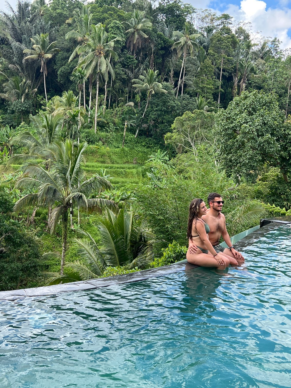 Morning leisure activities at Tegallalang Rice Terraces resort pools