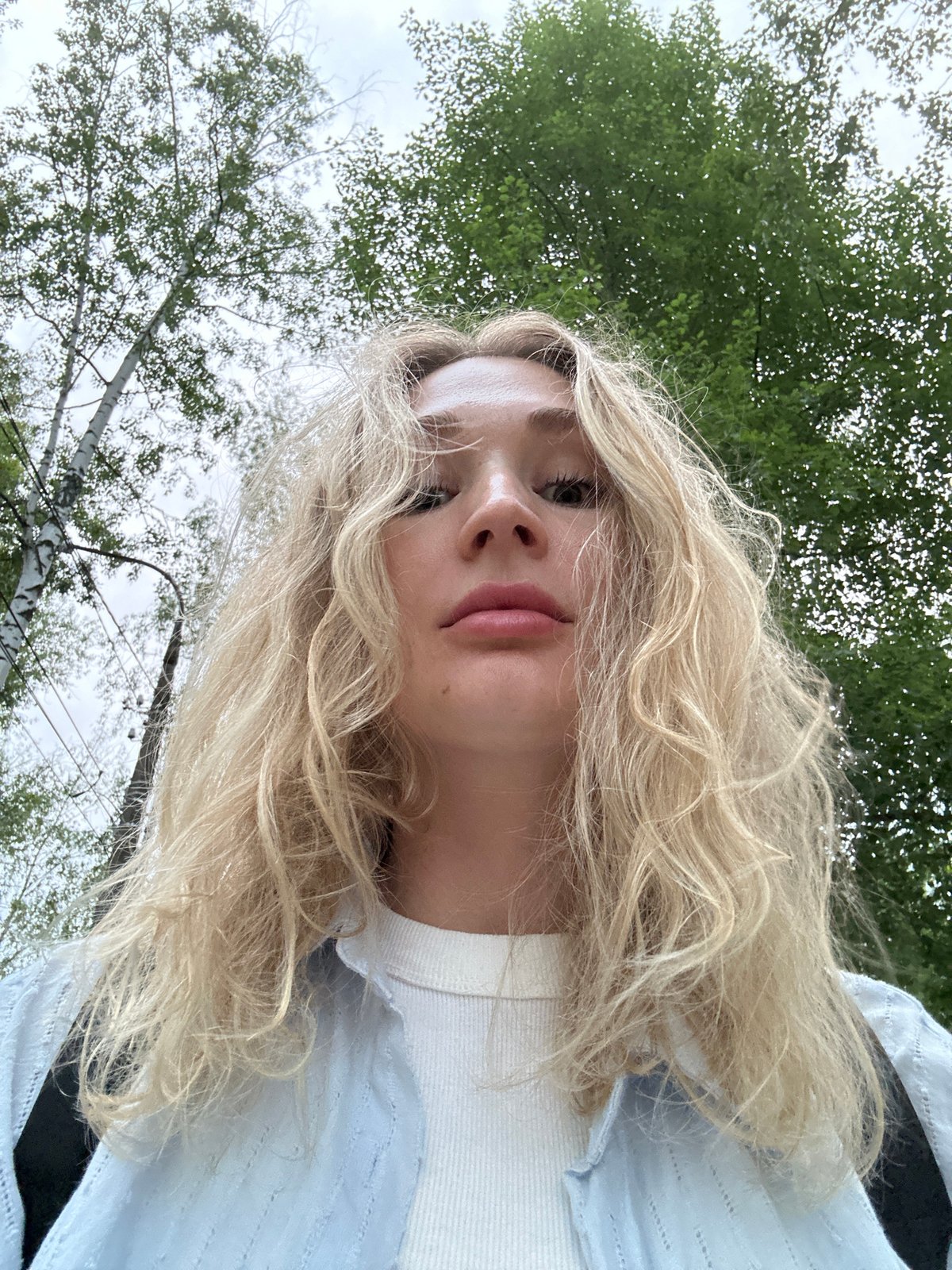Afternoon hangout in Chaikovsky: selfies, wildflowers, and a red car