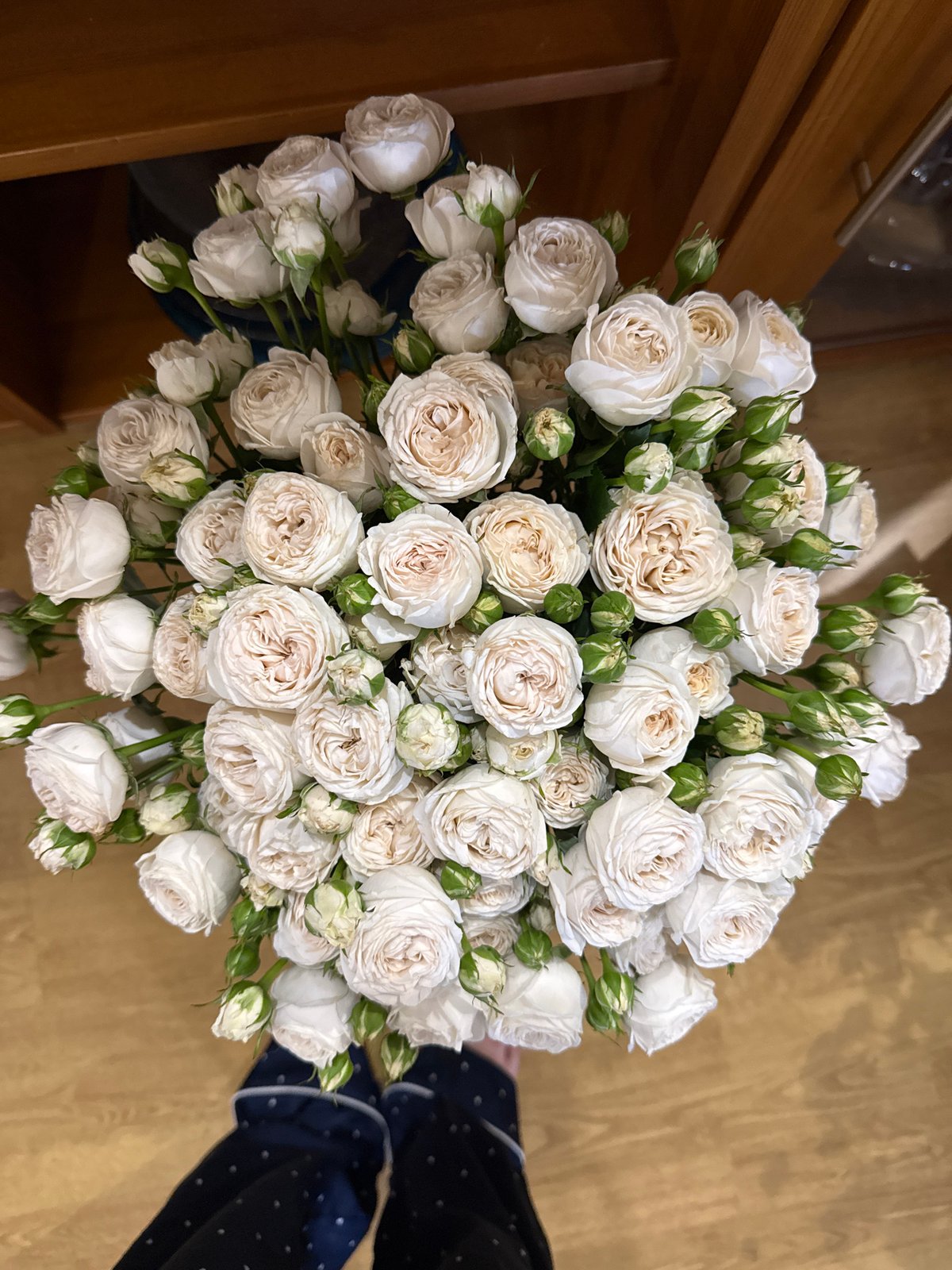 White rose bouquet observed in Krasnoyarsk