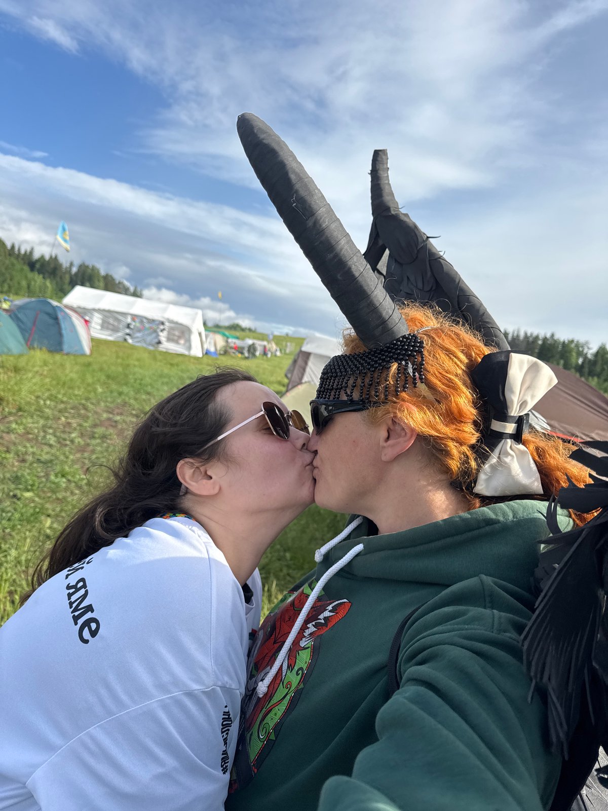 Outdoor festival moments captured in Большая Кивара, Russia