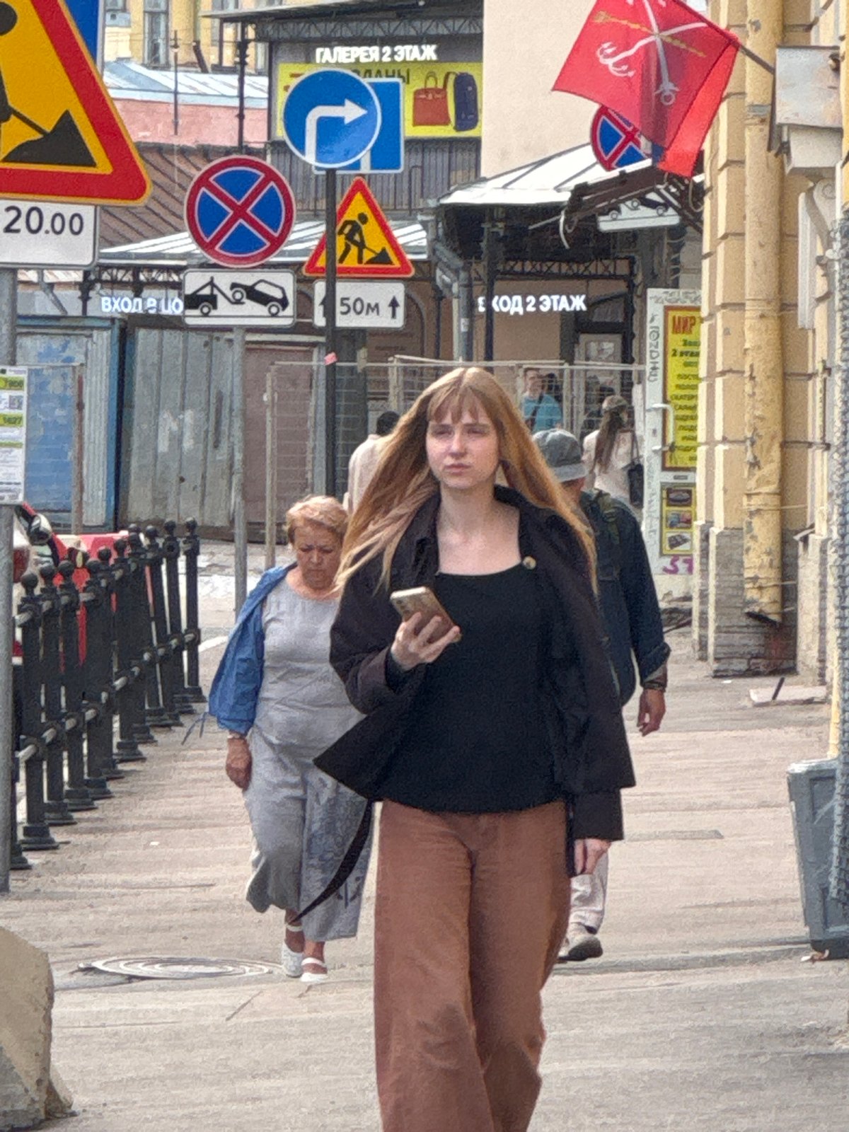 Midday street life along Saint Petersburg's city center